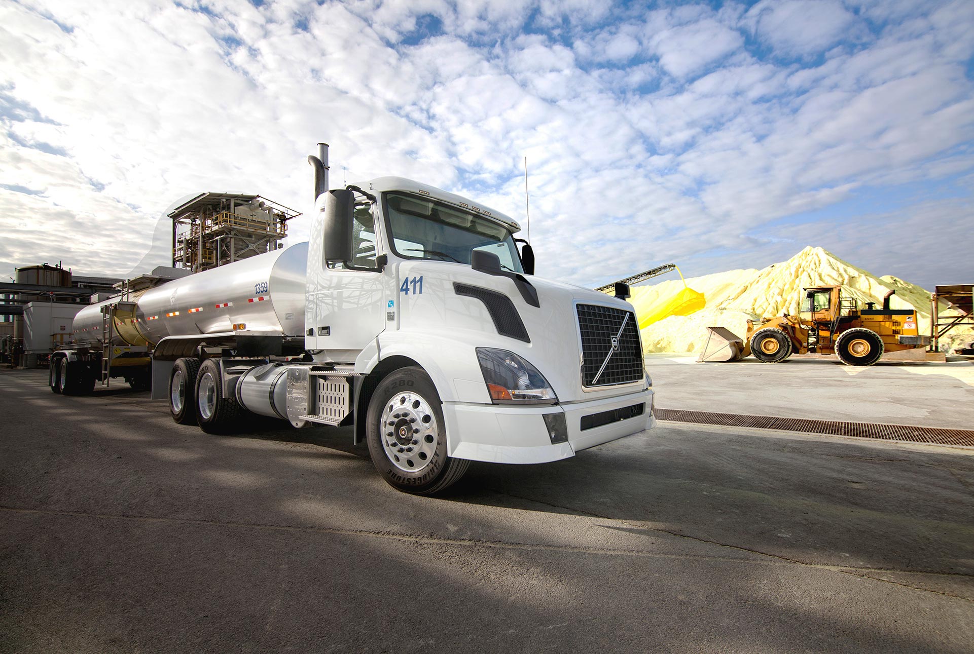 Volvo Truck Cat loader DPF